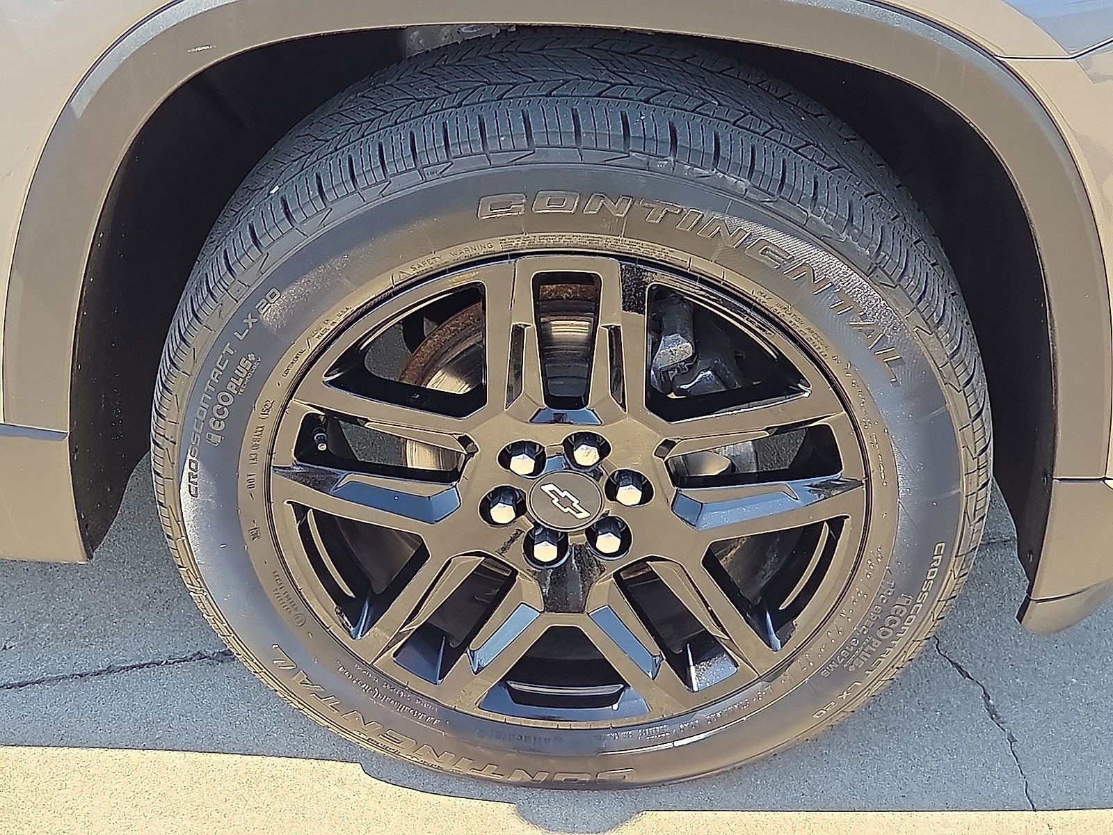 Used 2020 Chevrolet Traverse LT w/ LPO, Blackout Package image 7