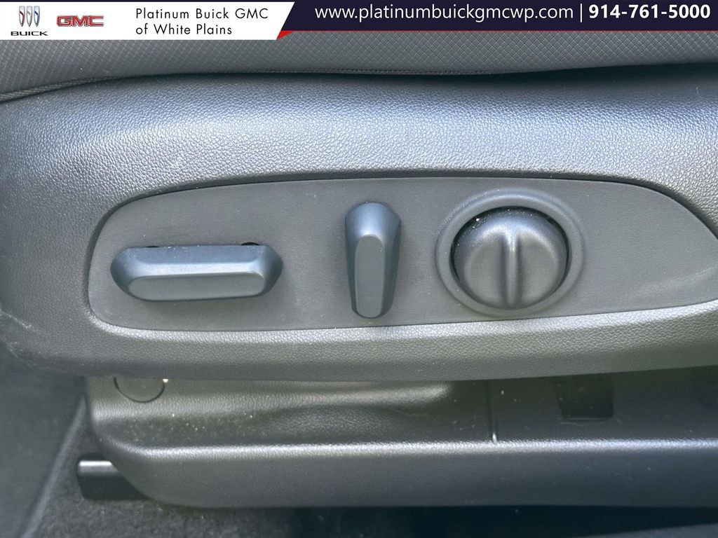 Used 2023 Chevrolet TrailBlazer RS w/ Convenience Package image 21