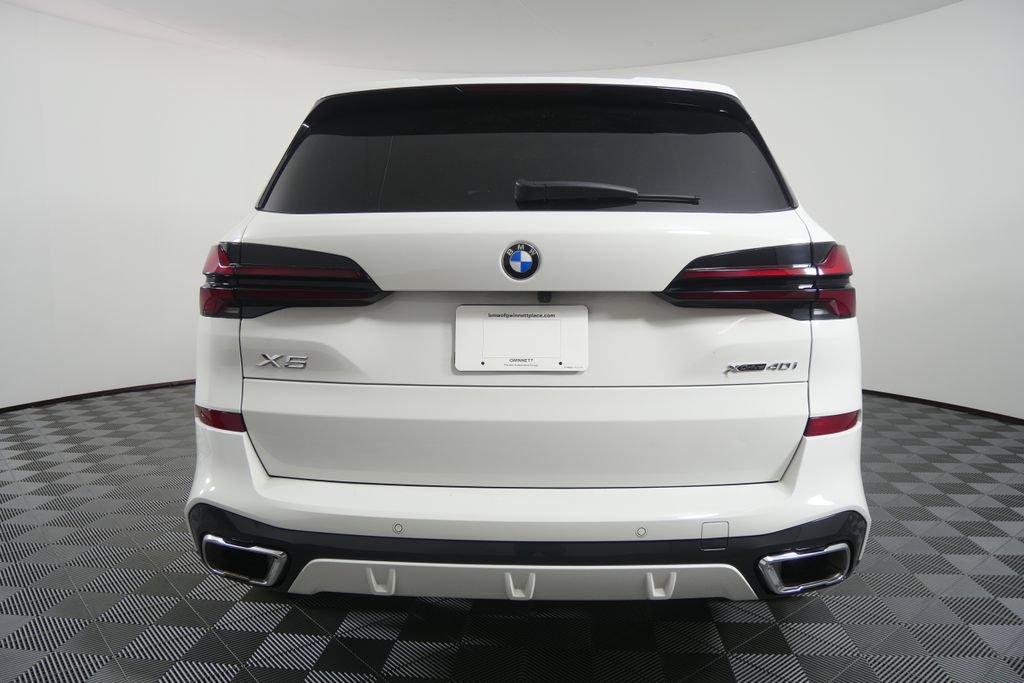 Used 2024 BMW X5 xDrive40i w/ M Sport Package AWD/4WD image 4