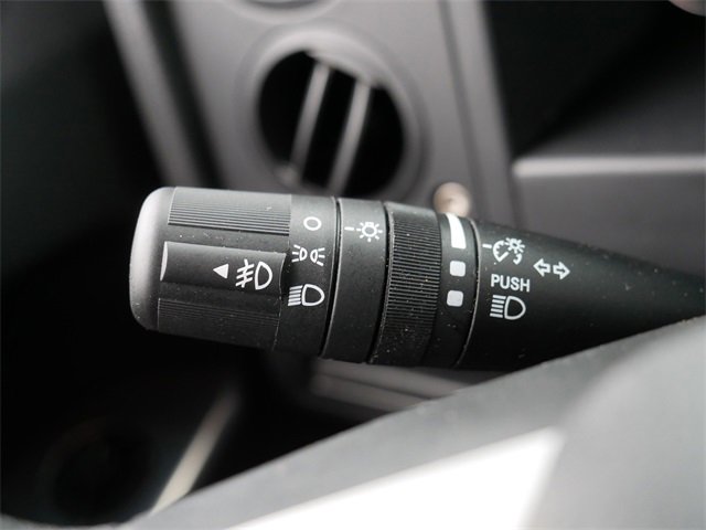 Used 2010 Jeep Commander Sport image 29