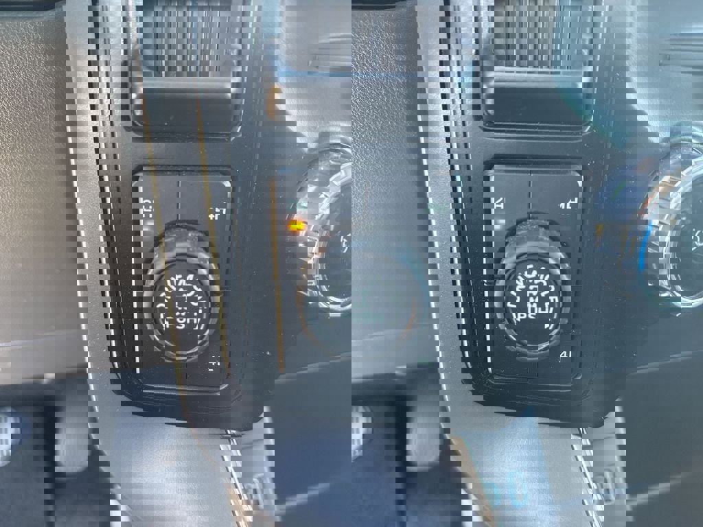 Used 2024 Ford F150 XLT w/ Mobile Office Package image 12