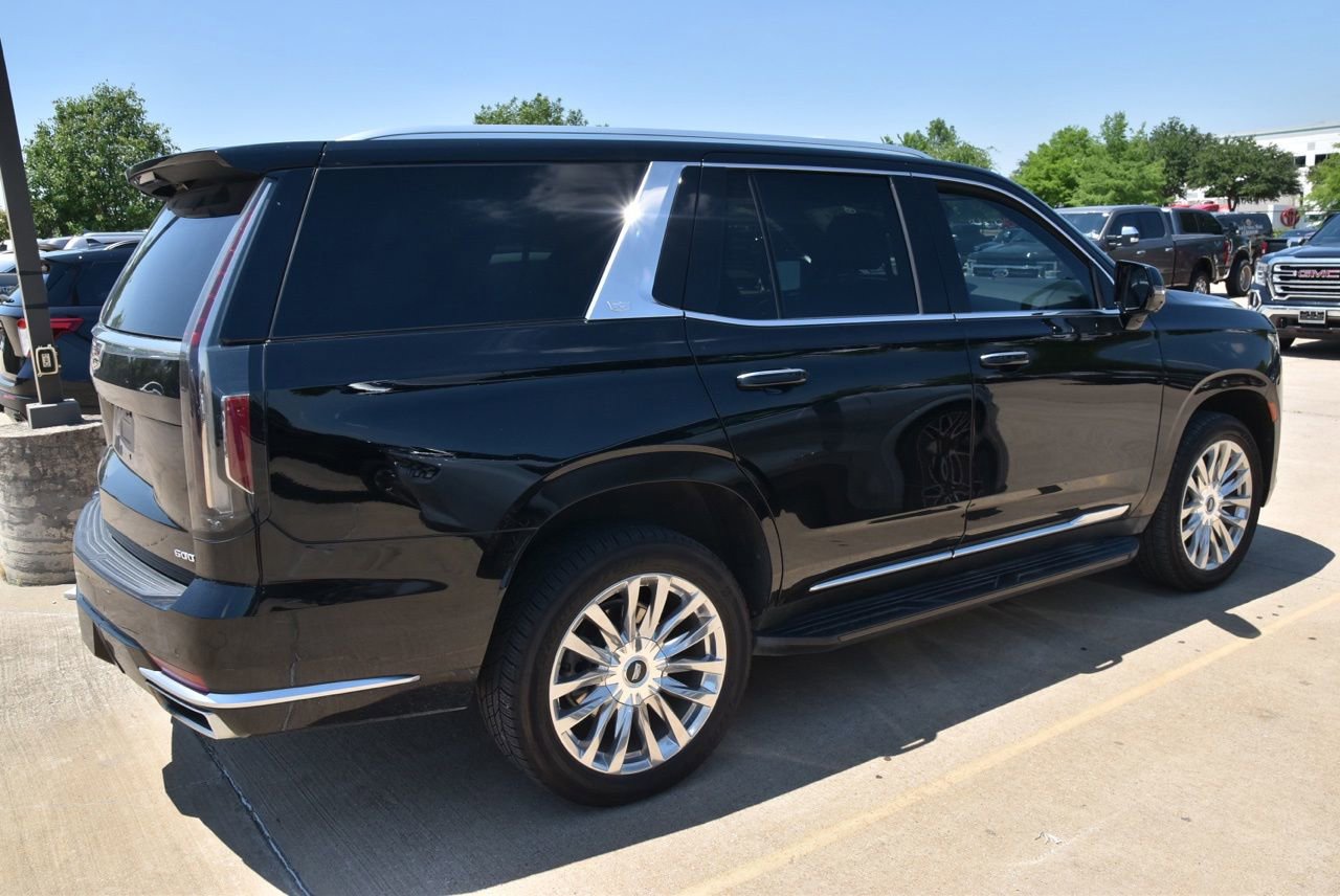 Used 2023 Cadillac Escalade Premium Luxury AWD/4WD image 5
