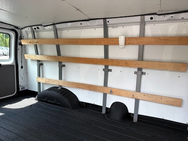 Used 2011 Ford E-250 and Econoline 250 w/ PWR Group RWD image 11