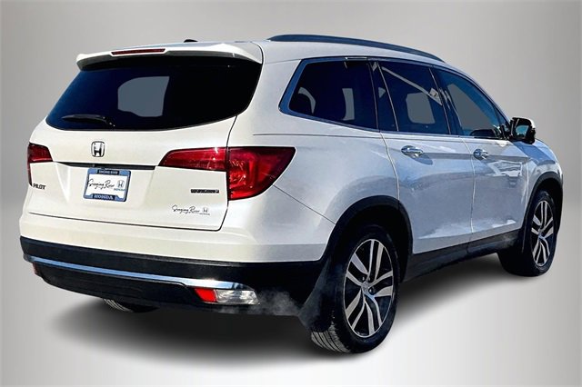 Used 2017 Honda Pilot Touring image 5