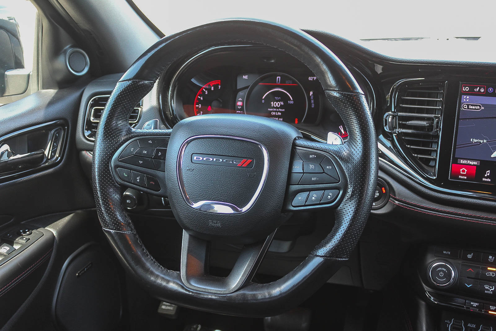 Used 2021 Dodge Durango R/T w/ Technology Group image 17