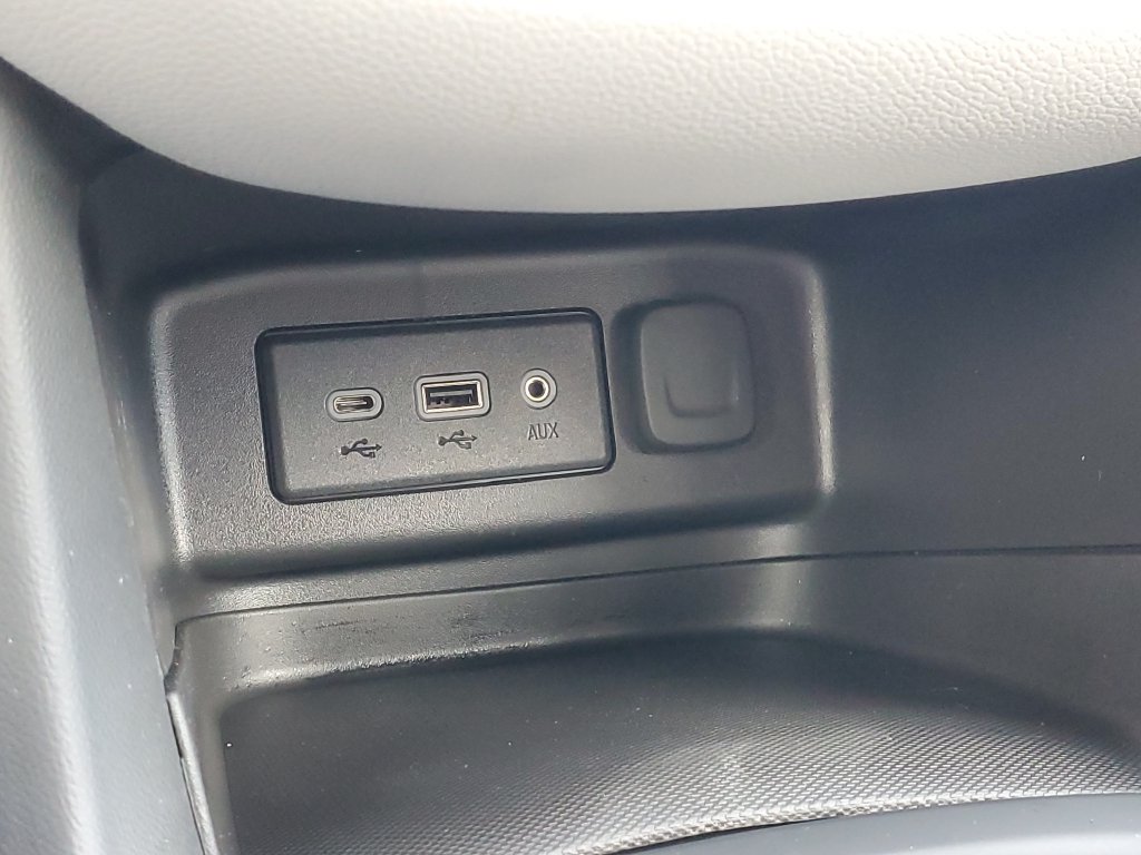 Used 2024 Chevrolet Equinox LT FWD image 17