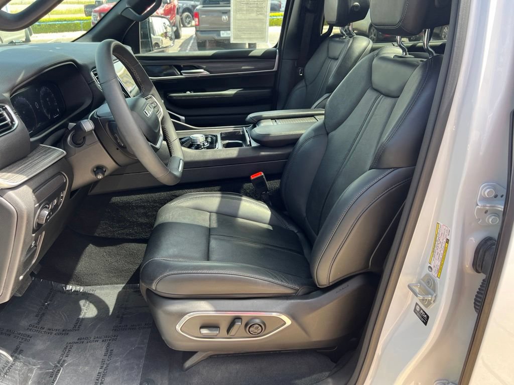 Used 2023 Jeep Wagoneer Series II w/ Premium Group I RWD image 25