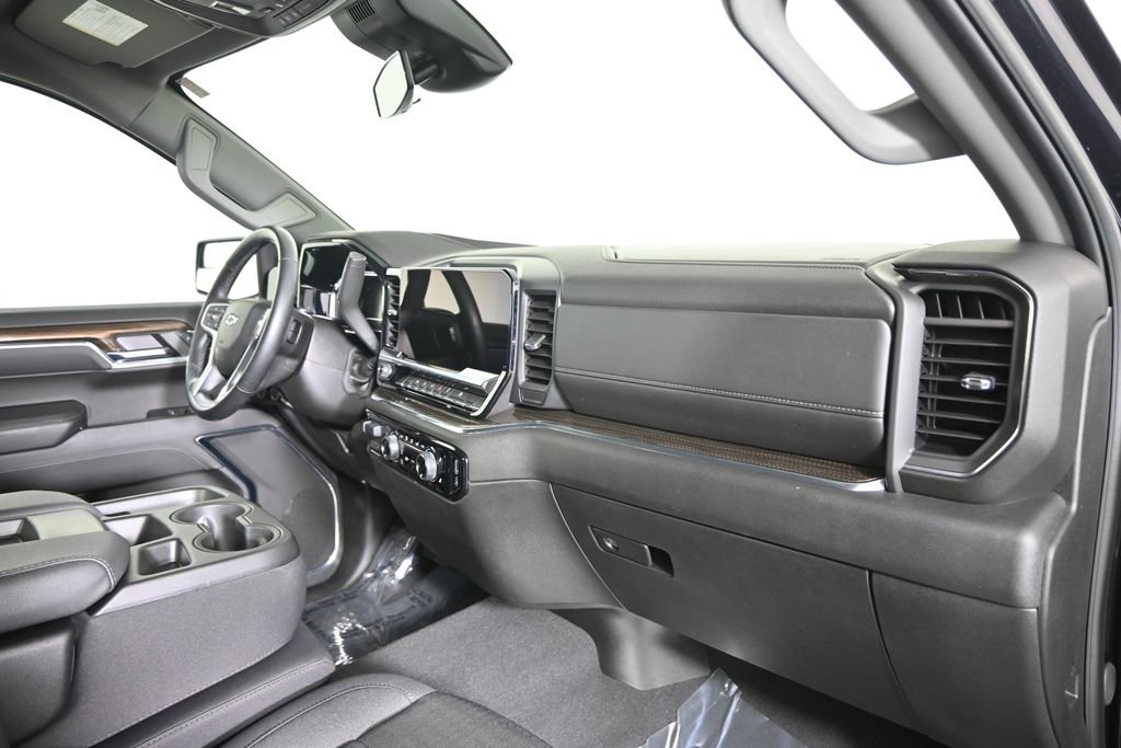 Used 2024 Chevrolet Silverado 1500 RST image 15