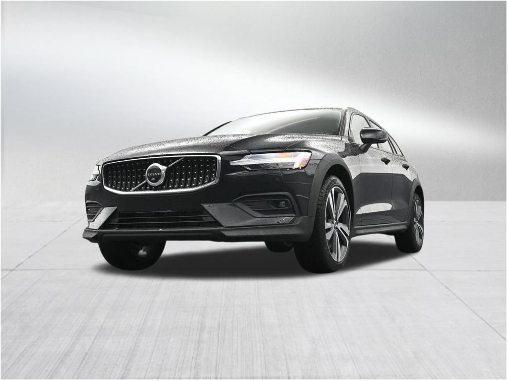 New 2026 Volvo V60 B5 Cross Country Plus AWD/4WD image 28