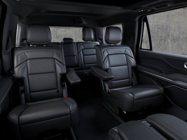 New 2027 Lincoln Navigator Reserve w/ Jet Appearance Package AWD/4WD image 11