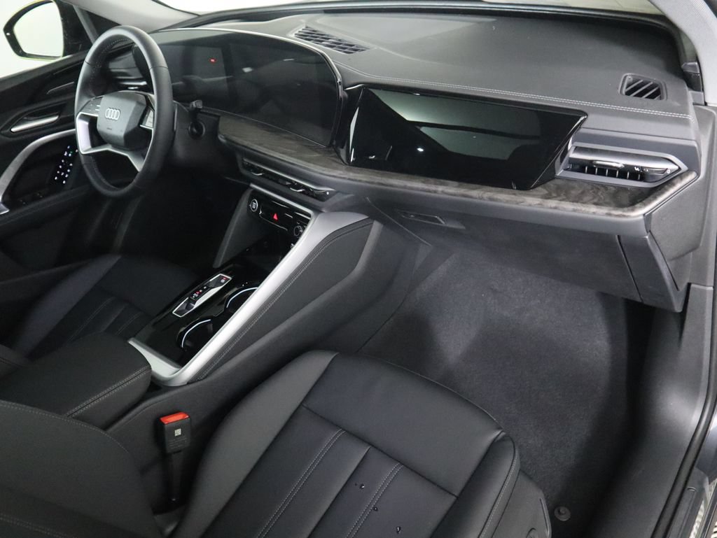Used 2025 Audi Q5 Premium w/ Premium Plus AWD/4WD image 20