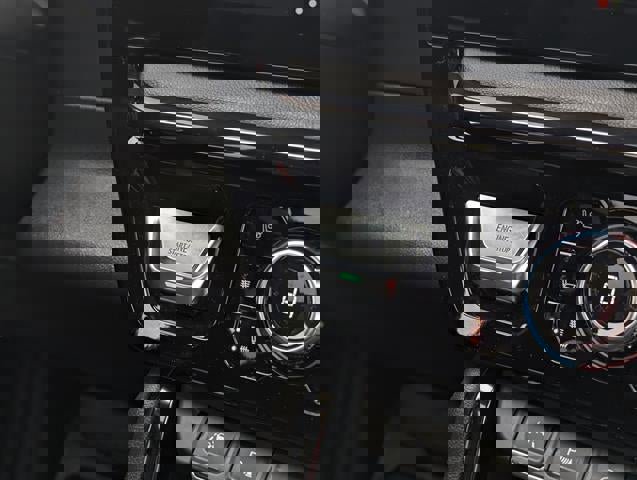 Used 2024 GMC Sierra 1500 AT4 w/ AT4 Premium Package image 30