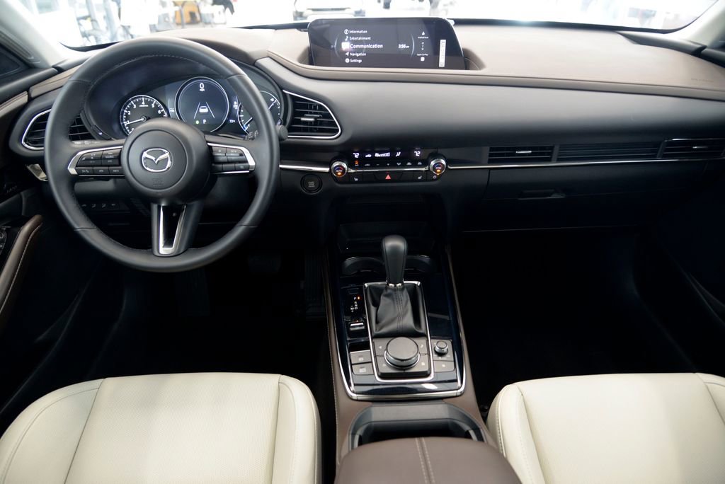 Certified 2025 MAZDA CX-30 AWD 2.5 S w/ Premium Package image 17