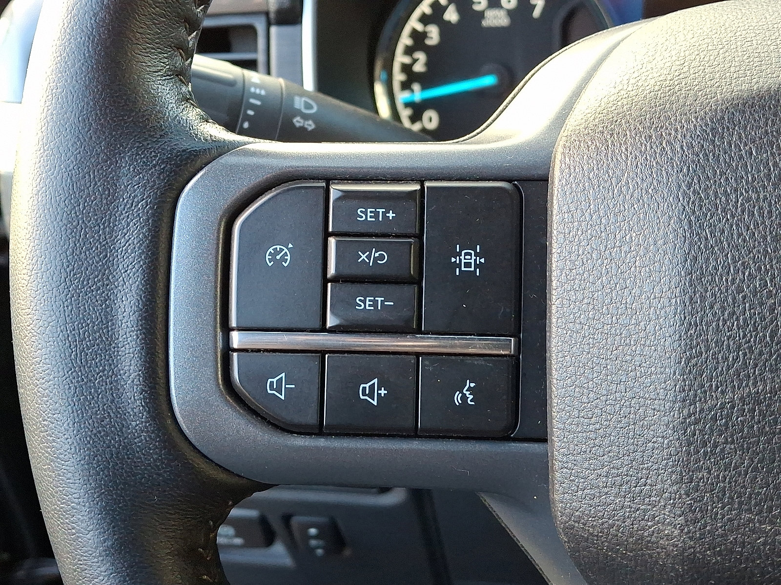 Used 2022 Ford F150 XLT w/ Equipment Group 302A High image 21