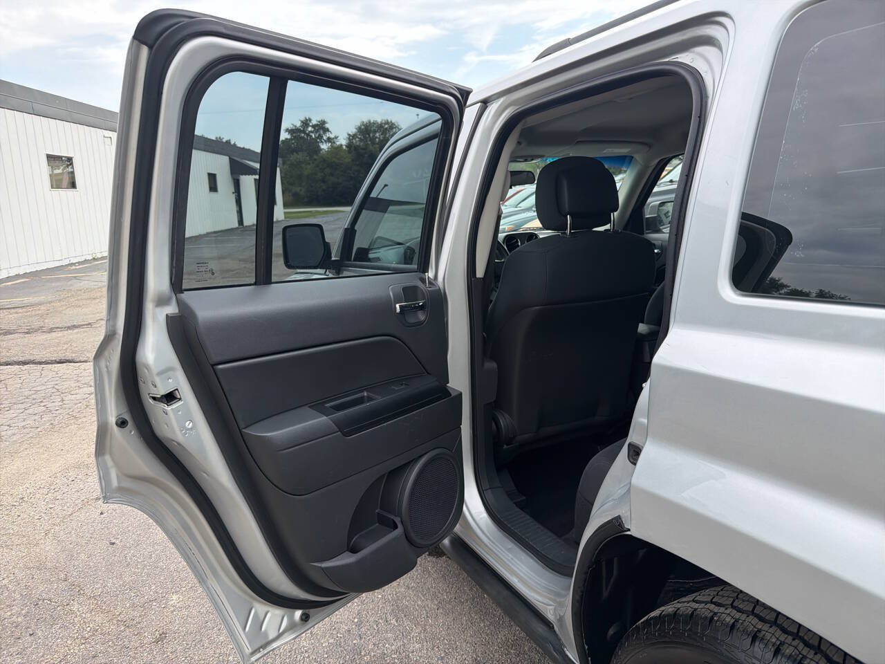 Used 2010 Jeep Patriot Sport w/ PWR Equipment Group FWD image 20