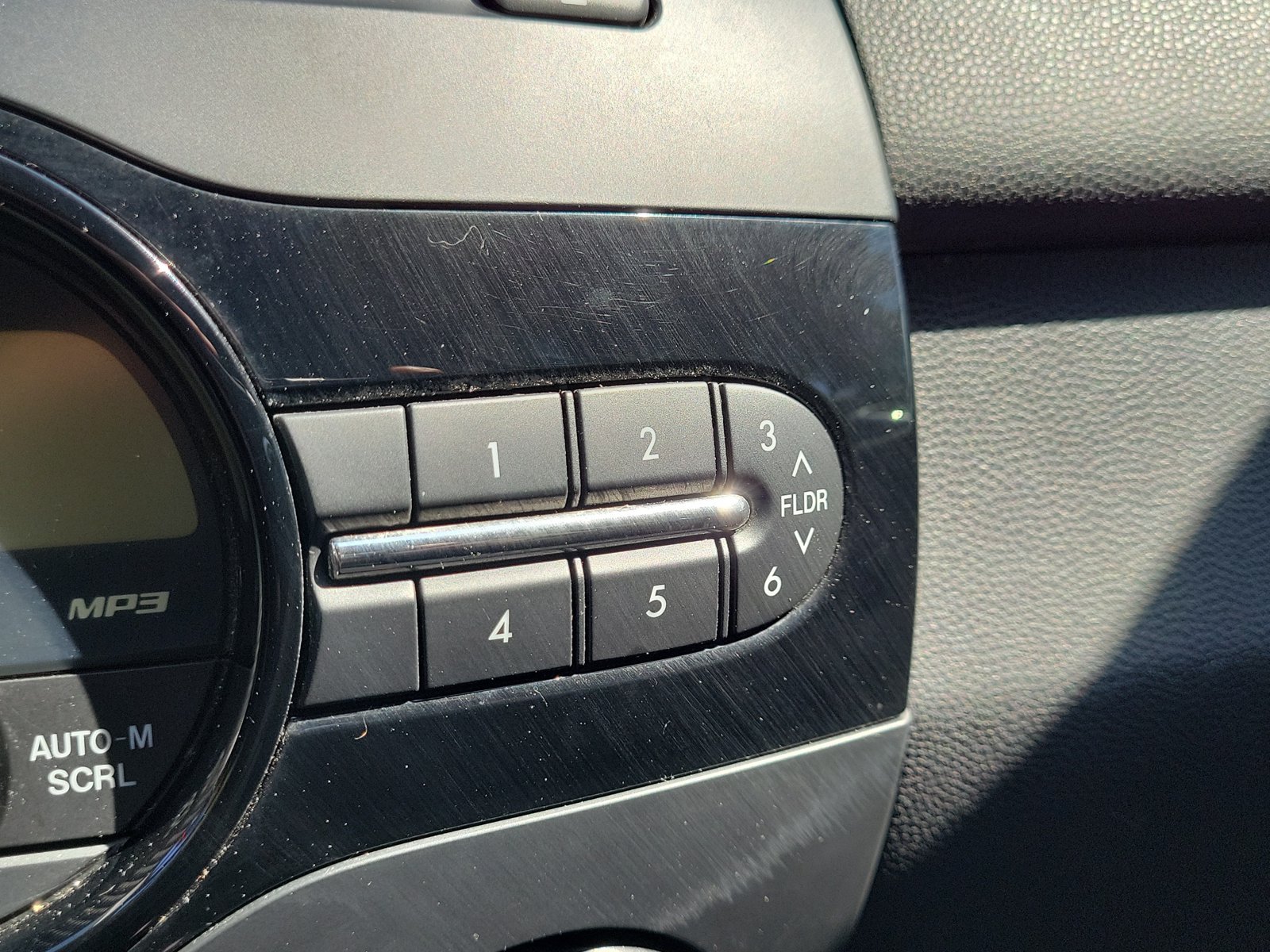 Used 2012 MAZDA MAZDA2 Touring FWD image 25