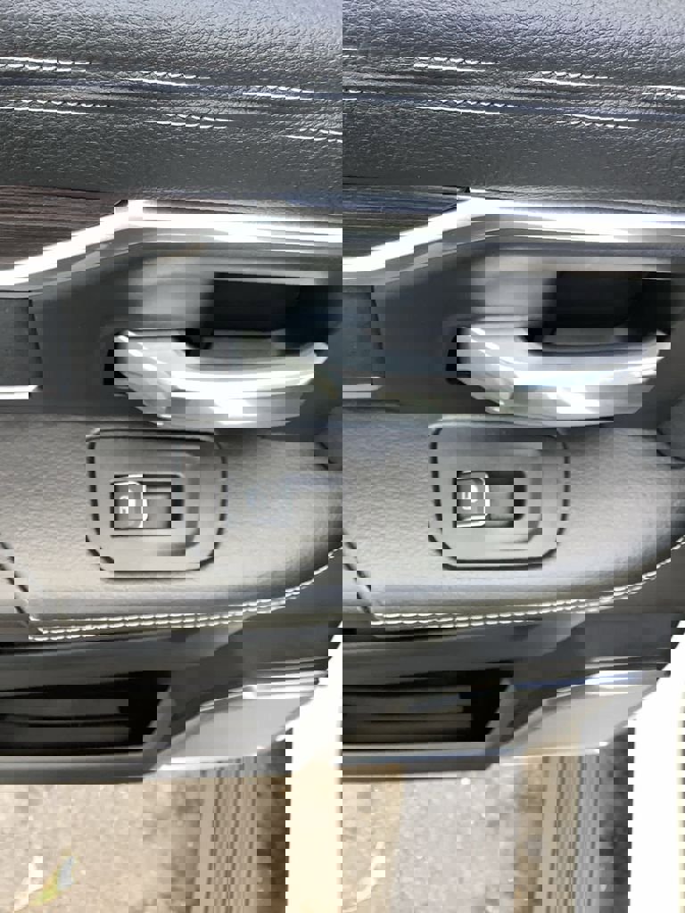 New 2025 RAM 2500 Laramie image 33