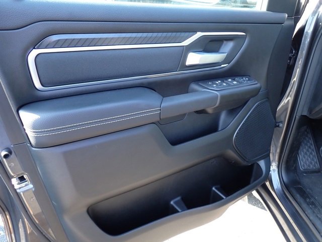 New 2026 RAM 1500 4x4 Crew Cab image 17