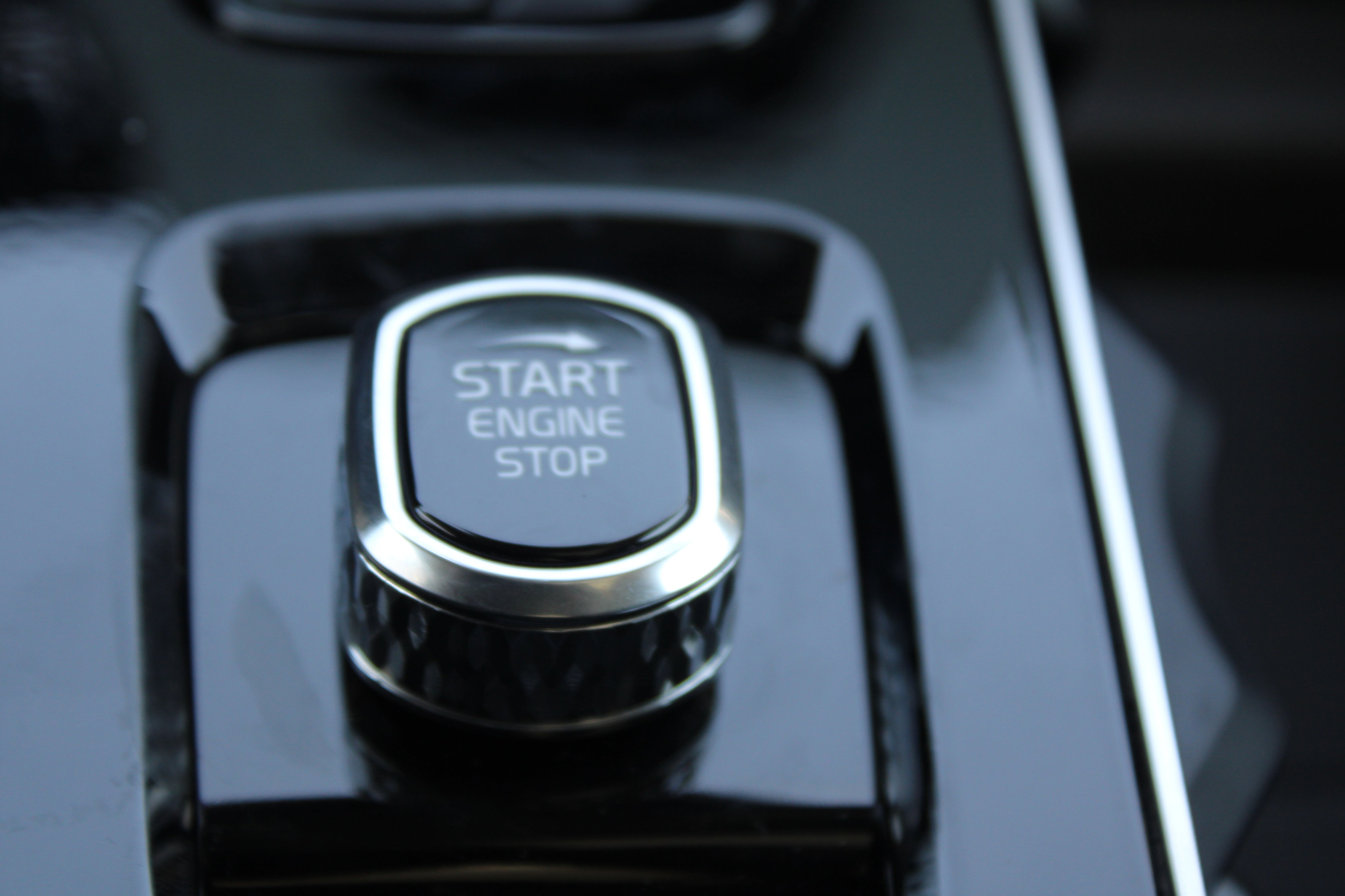 New 2026 Volvo XC90 B5 Plus w/ Protection Package AWD/4WD image 26