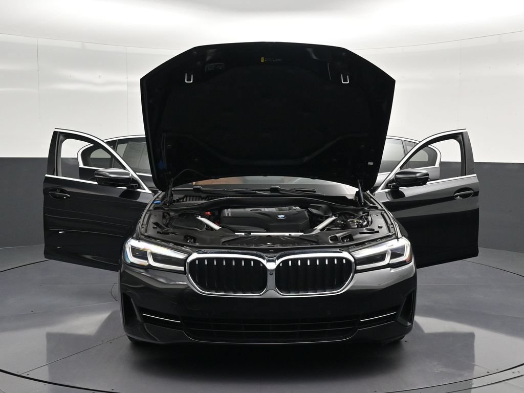 Used 2021 BMW 530i w/ Premium Package RWD image 38