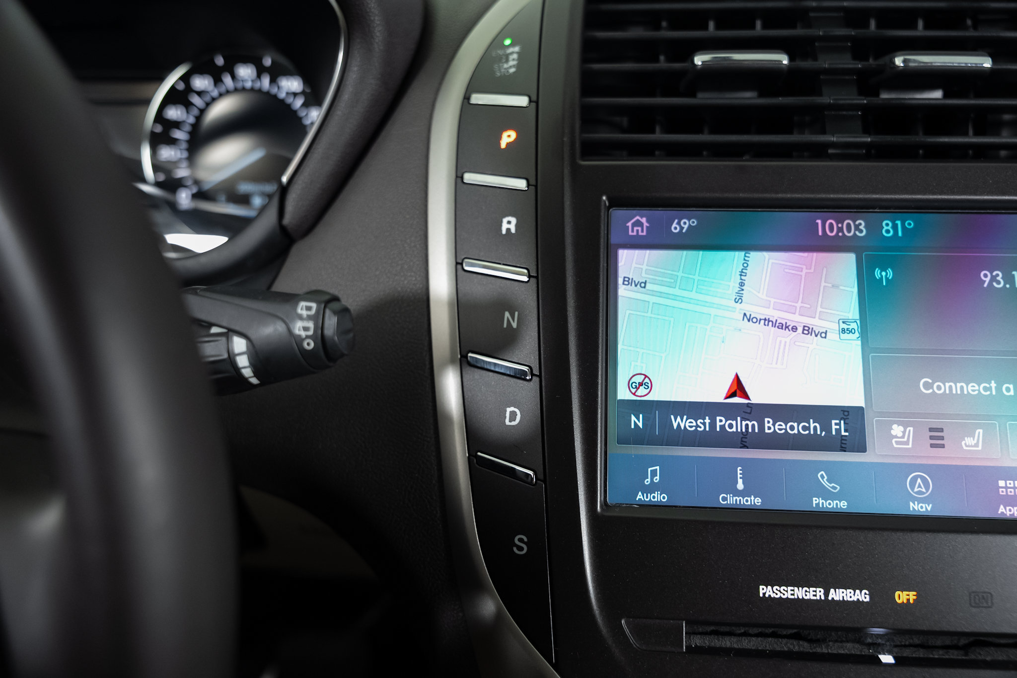 Used 2015 Lincoln MKC FWD w/ Equipment Group 101A Select image 33