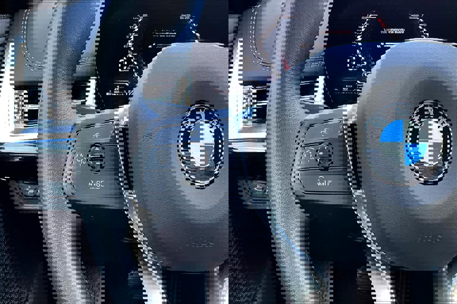 Certified 2025 BMW X1 xDrive28i image 16