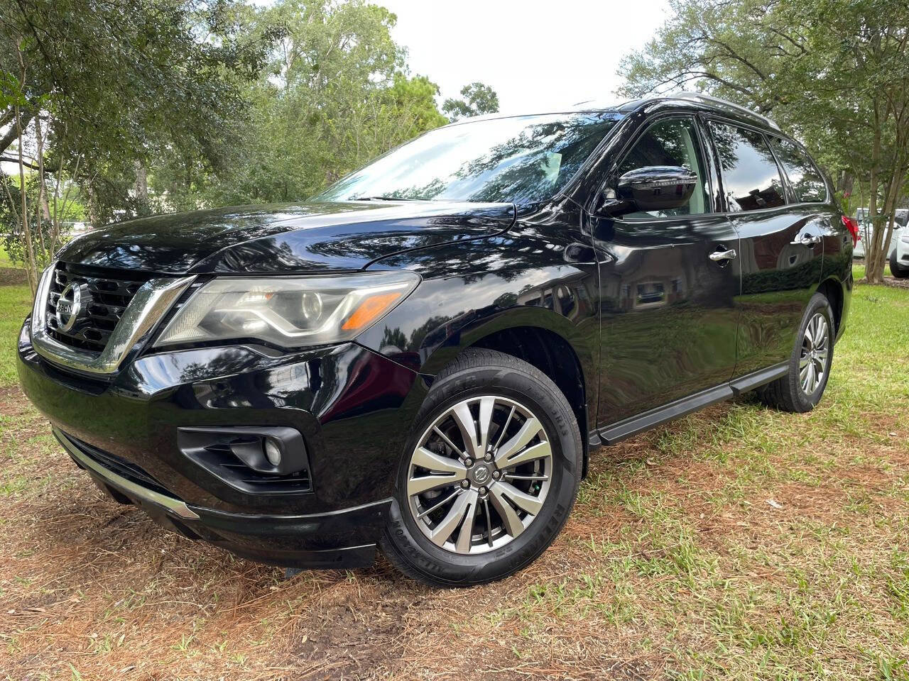 Used 2019 Nissan Pathfinder SL