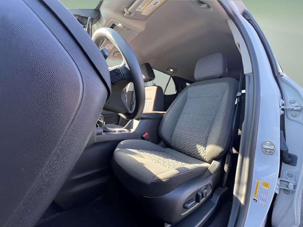 Used 2024 Chevrolet Equinox LT AWD/4WD image 24