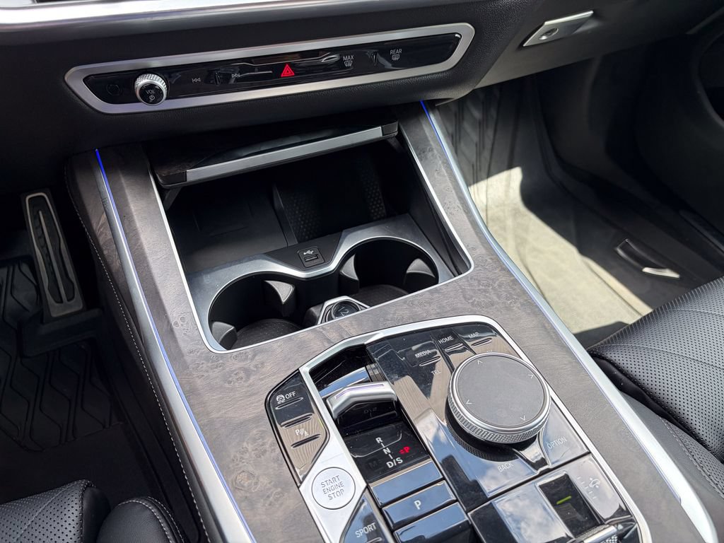 Used 2023 BMW X7 xDrive40i w/ M Sport Package AWD/4WD image 53