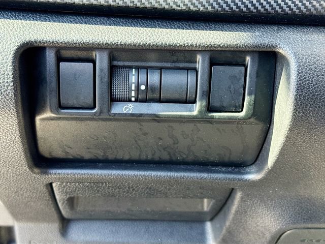 Used 2024 Subaru Crosstrek 2.0i AWD/4WD image 10