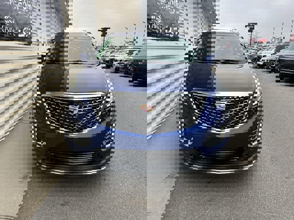 Certified 2023 Cadillac XT5 Premium Luxury image 2