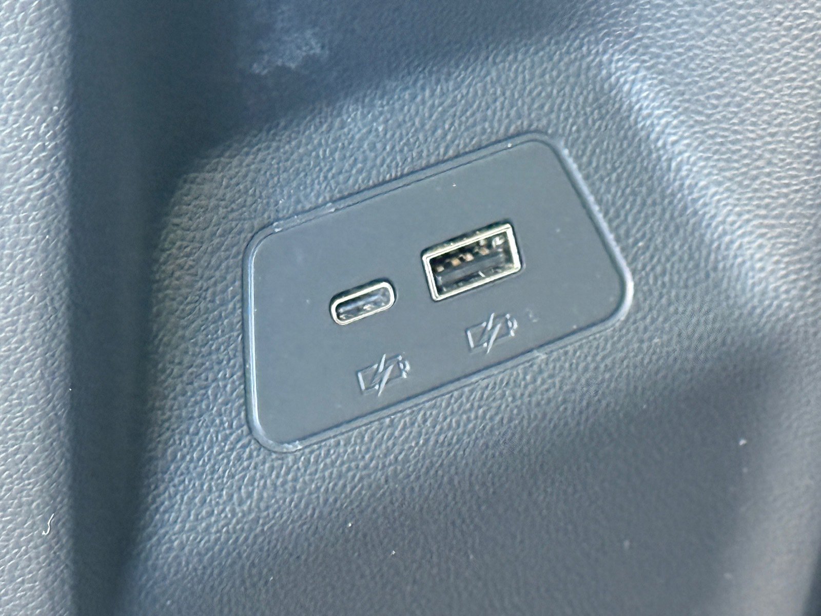 Used 2025 Buick Envision Preferred image 28