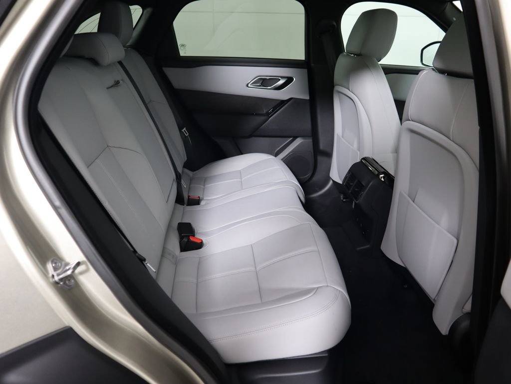 New 2026 Land Rover Range Rover Velar Dynamic SE image 23