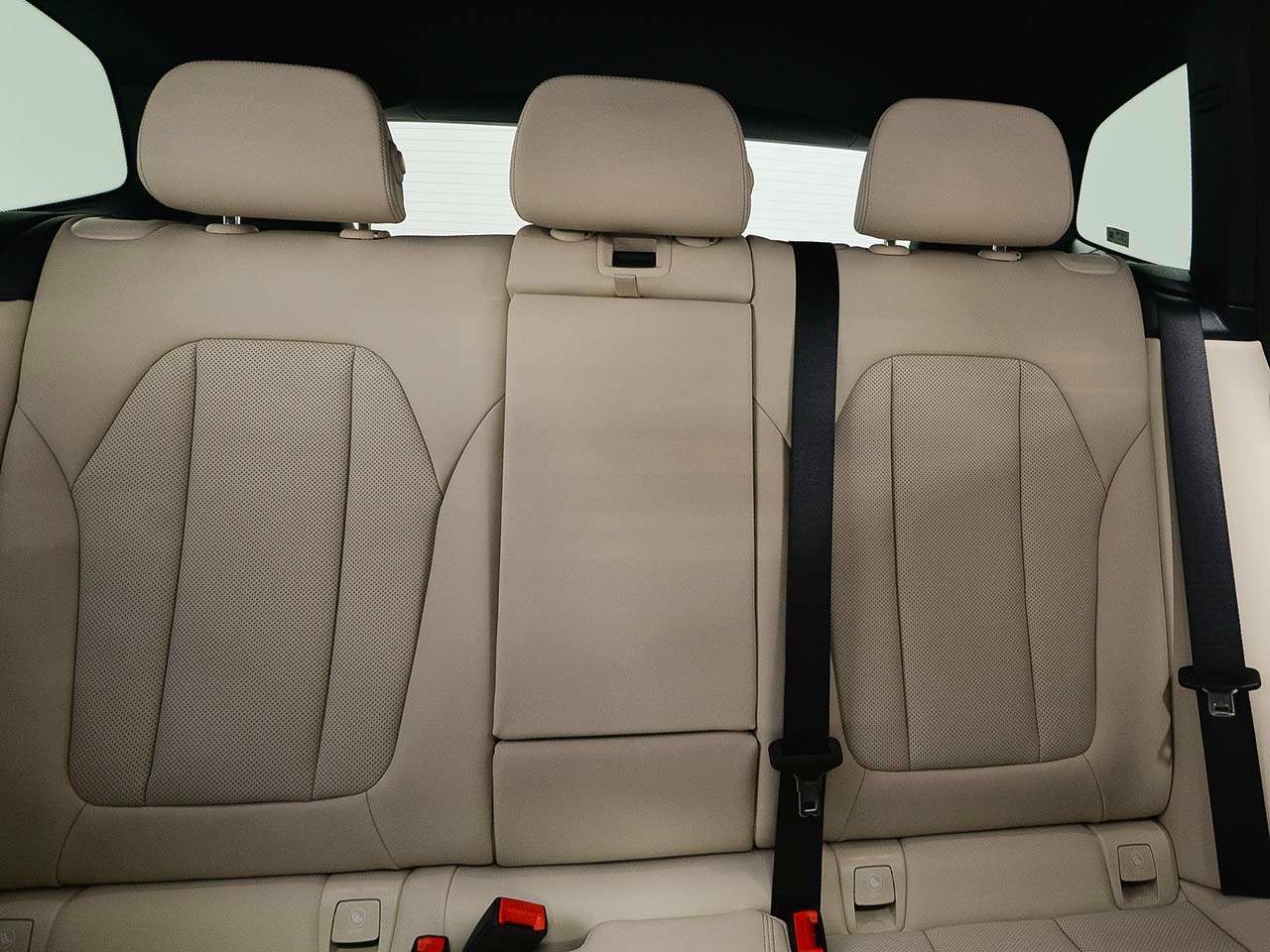 Certified 2023 BMW X3 sDrive30i w/ Premium Package image 9