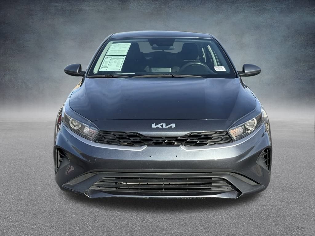 Used 2023 Kia Forte LXS image 9