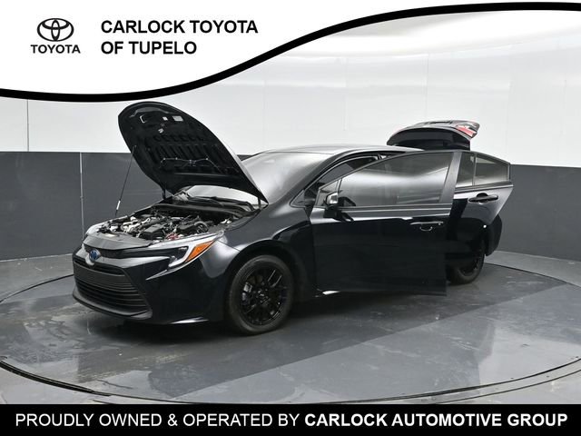 Used 2025 Toyota Corolla LE FWD image 58