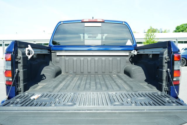 Used 2023 Nissan Frontier SV w/ SV Convenience Package AWD/4WD image 8