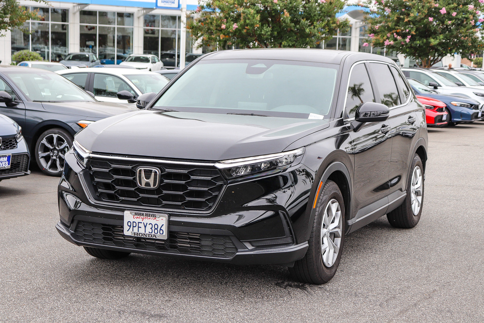 Used 2025 Honda CR-V LX image 3