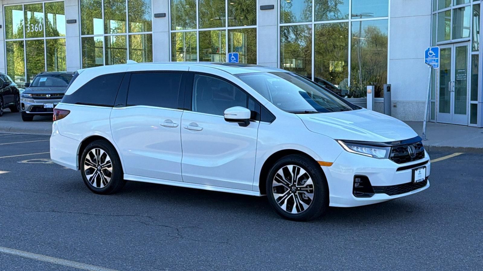 Certified 2026 Honda Odyssey Elite image 1