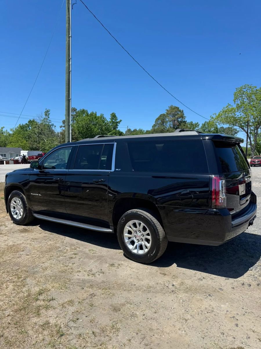 Used 2017 GMC Yukon XL SLT w/ Open Road Package AWD/4WD image 6