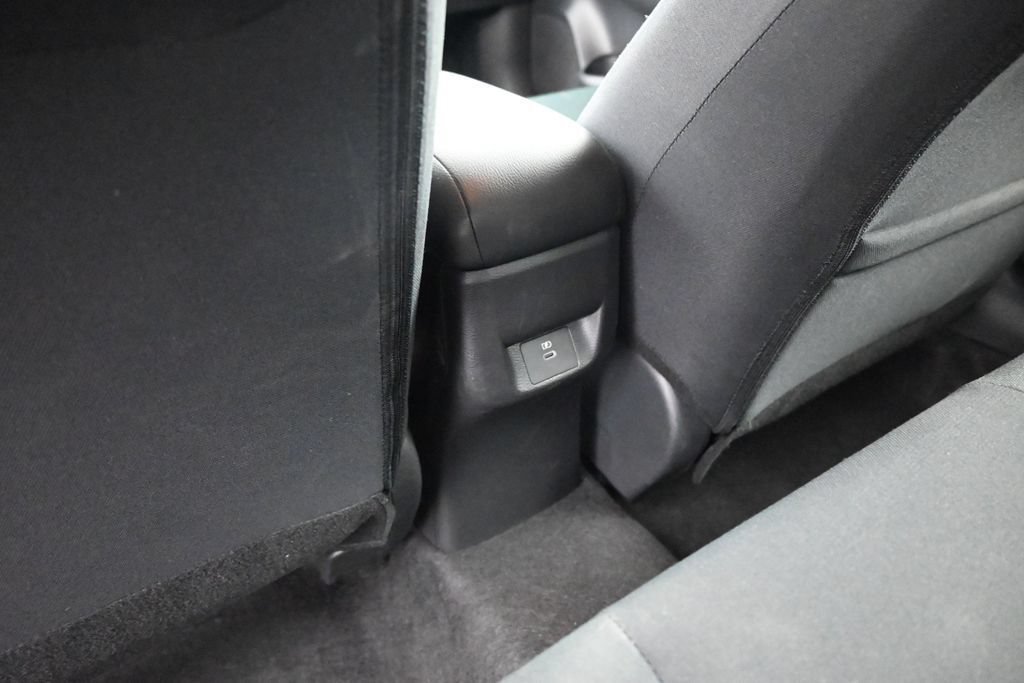 Certified 2025 Nissan Versa SR w/ Trunk Package FWD image 17