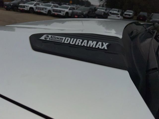 Used 2022 Chevrolet Silverado 3500 LT w/ Convenience Package image 2