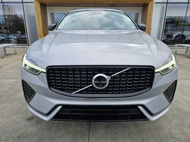 Certified 2023 Volvo XC60 B6 Ultimate w/ Protection Package Premier AWD/4WD image 2