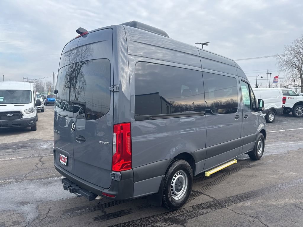 Used 2022 Mercedes-Benz Sprinter 2500 image 11