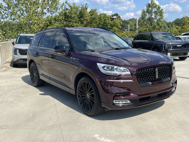 Used 2023 Lincoln Aviator Black Label w/ Dynamic Handling Package AWD/4WD image 3
