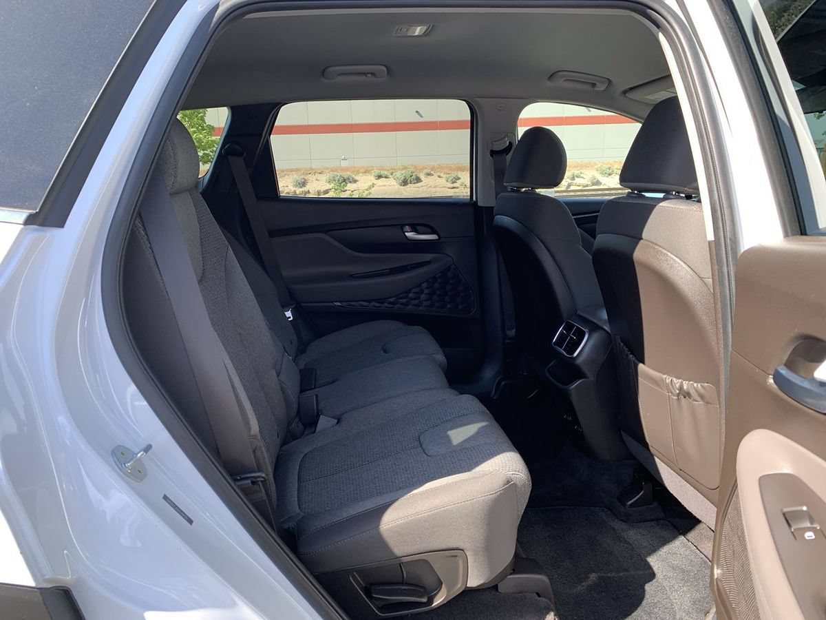 Used 2020 Hyundai Santa Fe SE AWD/4WD image 25