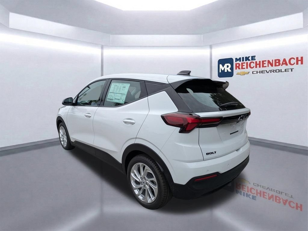 New 2027 Chevrolet Bolt LT FWD image 7