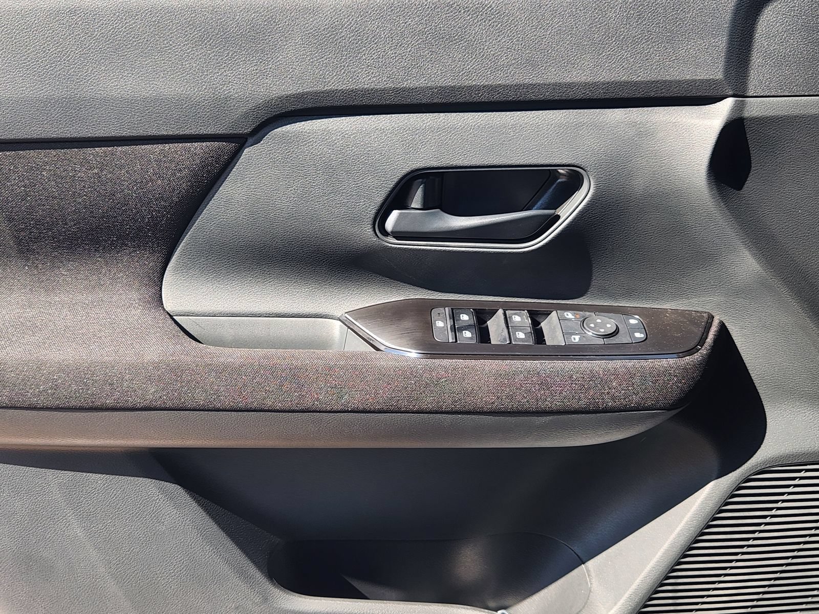 New 2027 Nissan Kicks S FWD image 20