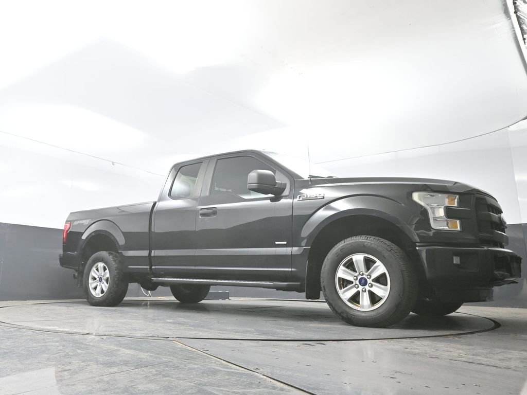 Used 2015 Ford F150 XL w/ Equipment Group 101A Mid AWD/4WD image 46