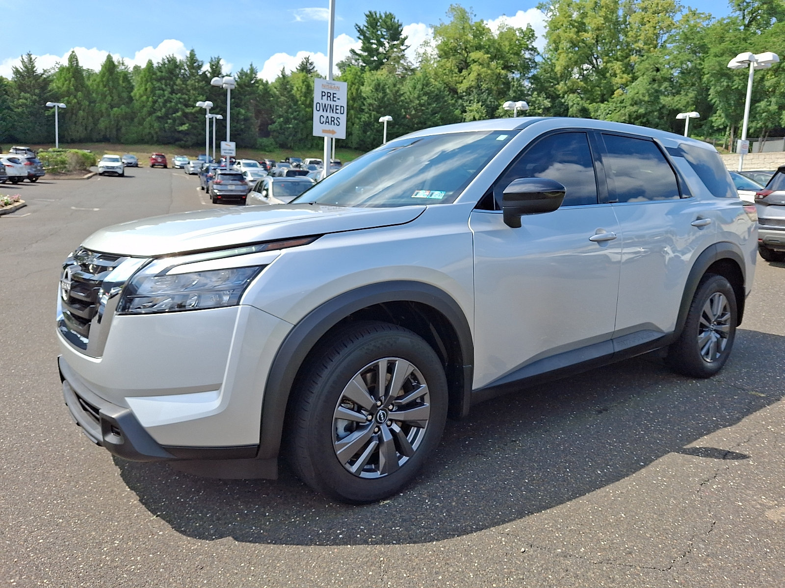 Certified 2024 Nissan Pathfinder S AWD/4WD image 3